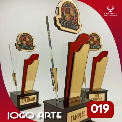 PLUS TROFÉU - 19